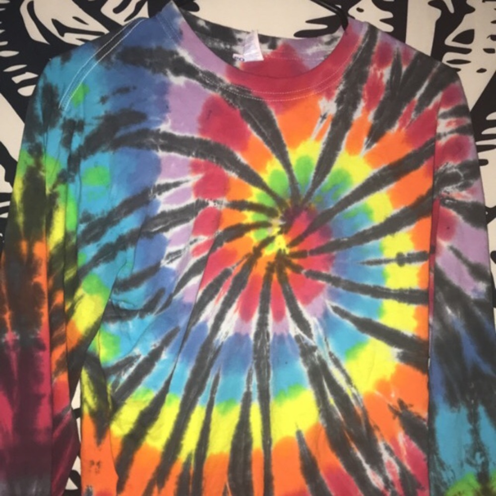 Long sleeve tie dye